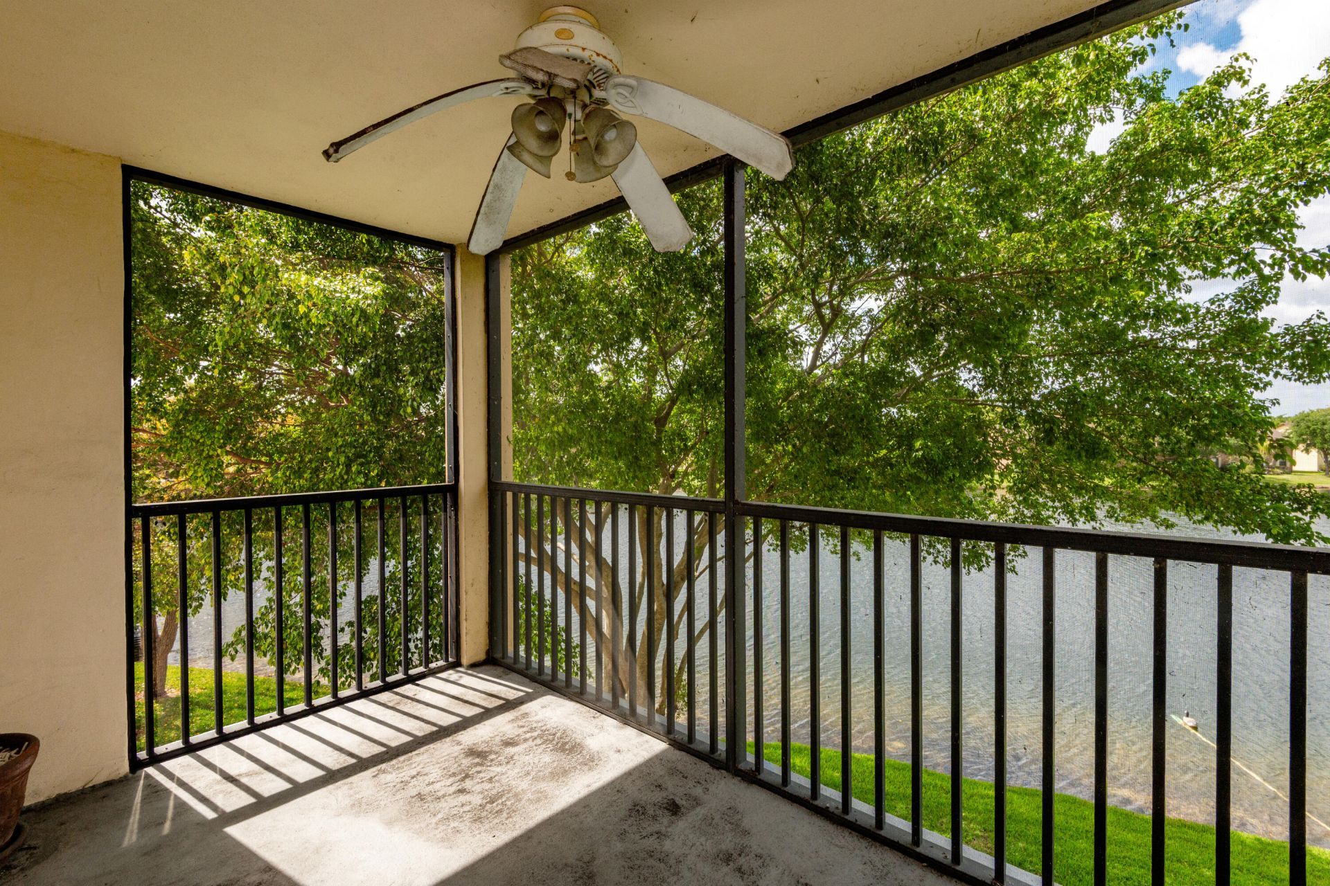 3955 N Nob Hill Road, Unit 306, Sunrise, FL 33351 Photo