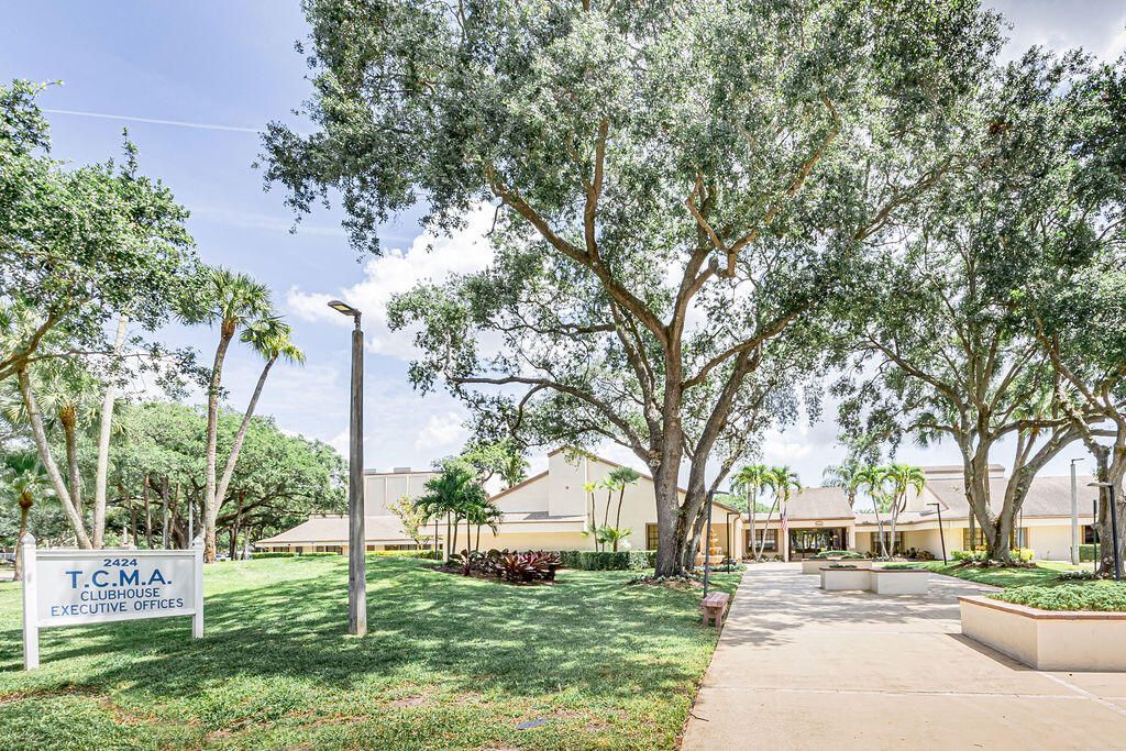 3335 Carambola Circle S, Coconut Creek, FL 33066 Photo