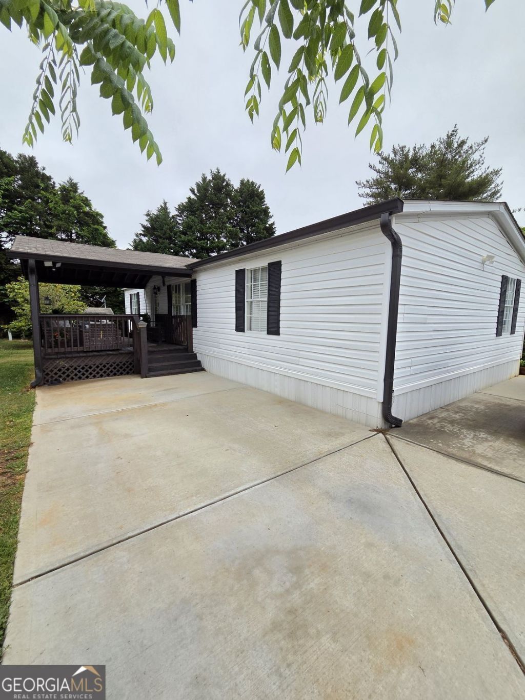 4855 Peachtree Drive, Buford, GA 30518 Main Photo