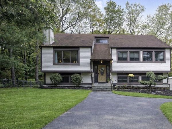 383 Route 32 , Central Valley, NY 10917