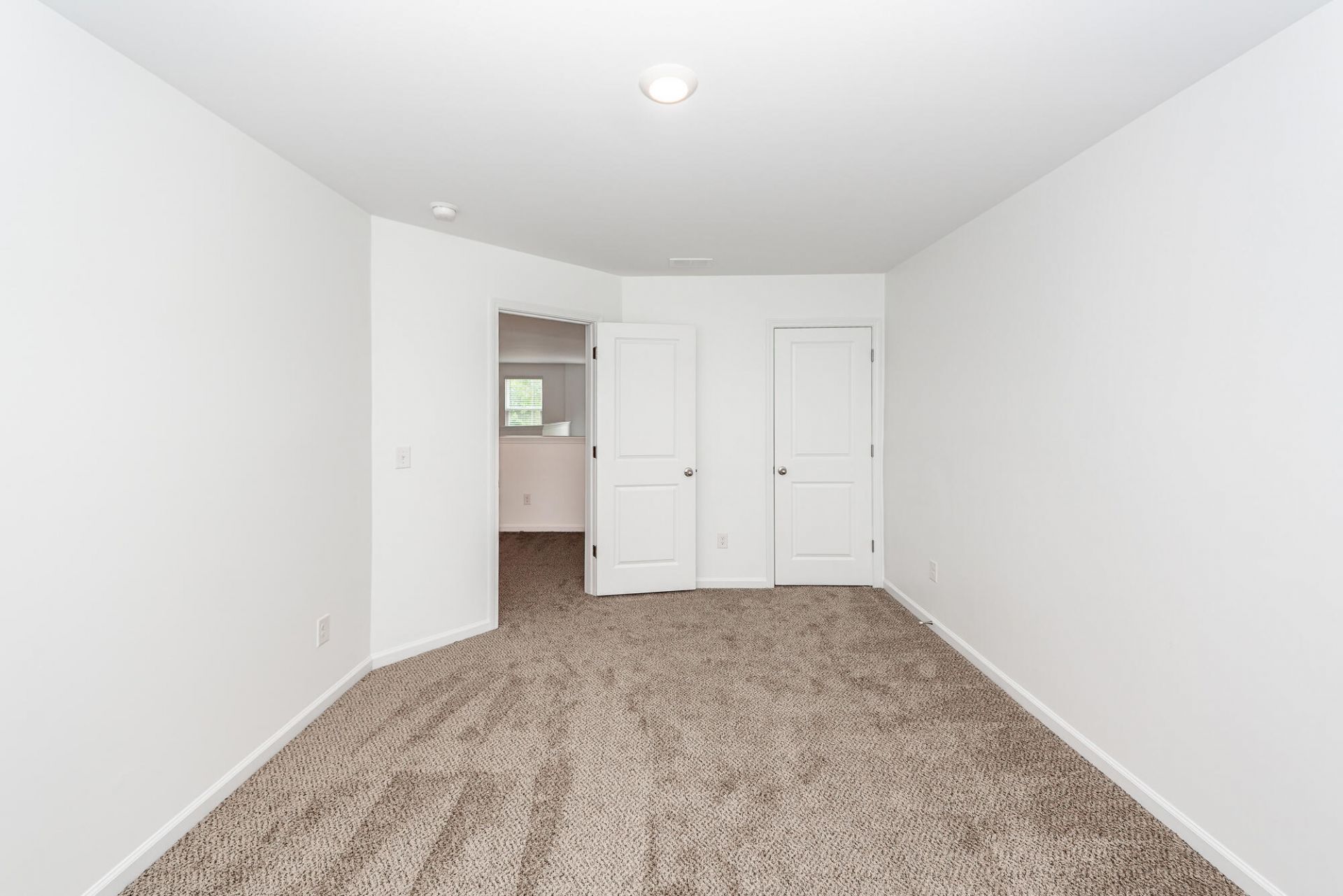 715 Hilchot Drive Photo 31