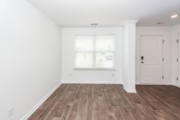 715 Hilchot Drive photo 4