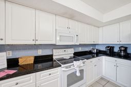 2151 Bridge View Ct. photo 4