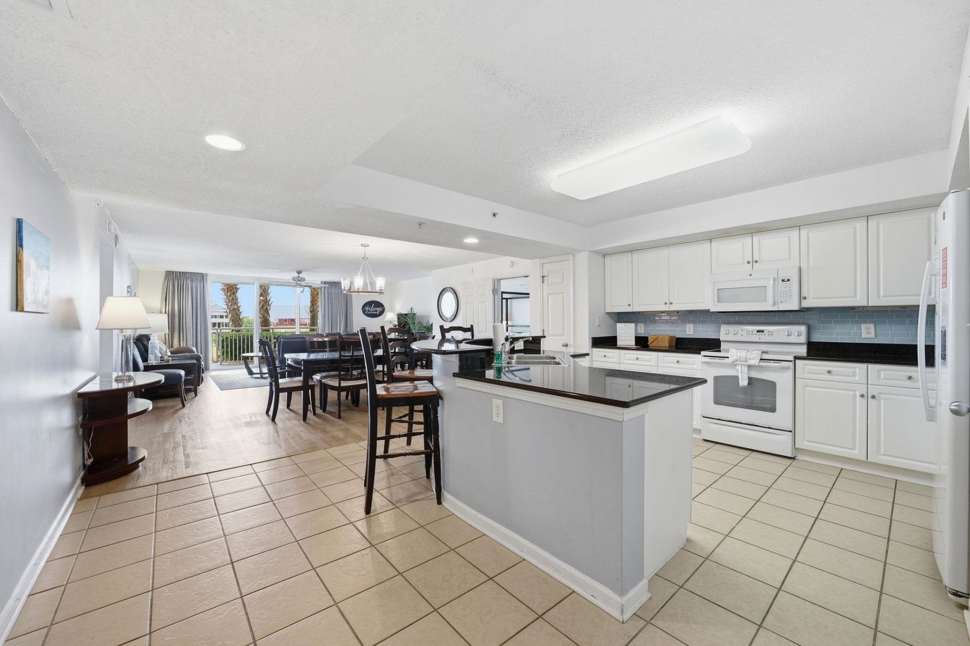 2151 Bridge View Ct. Photo 6