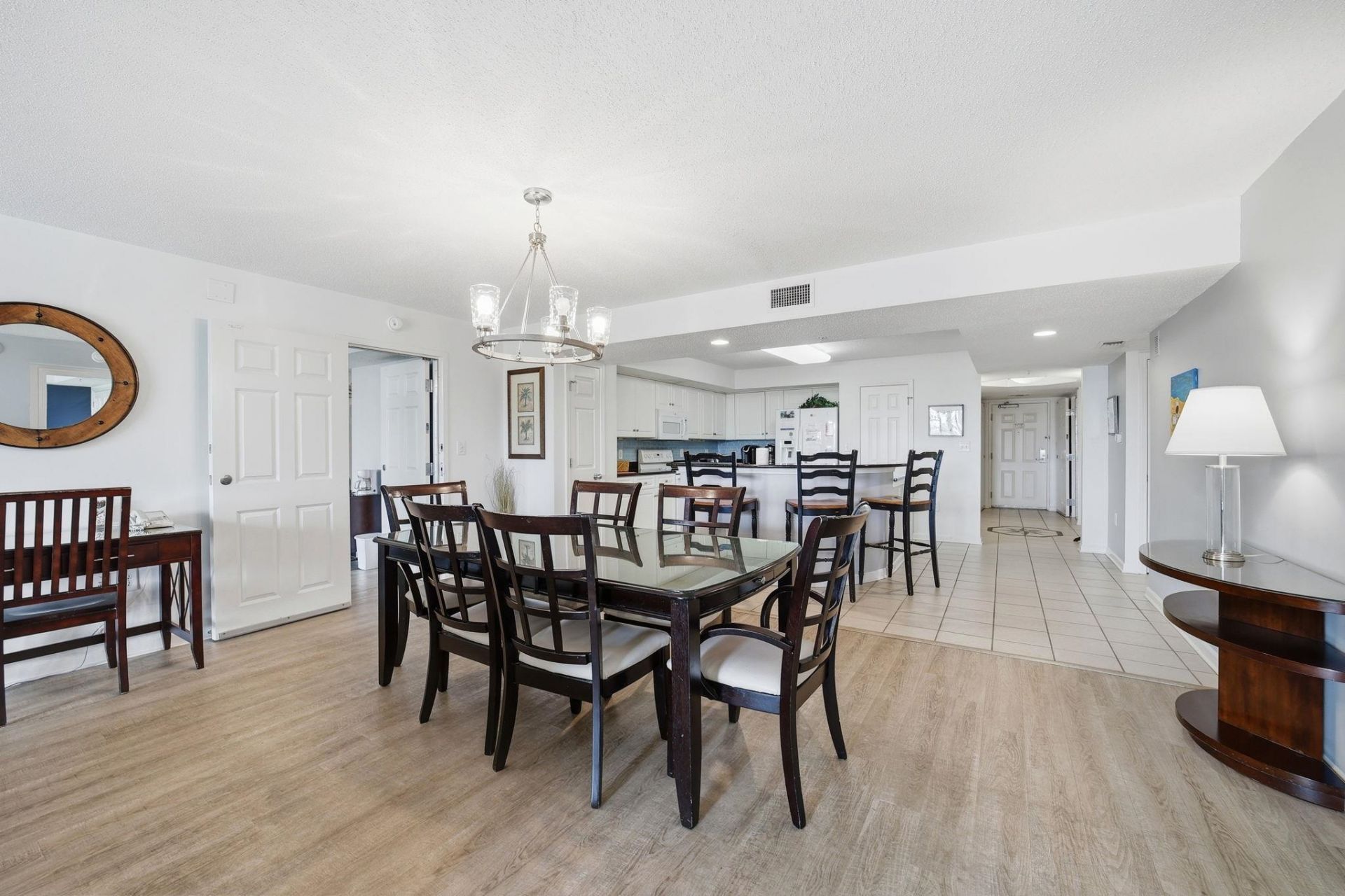 2151 Bridge View Ct. Photo 7