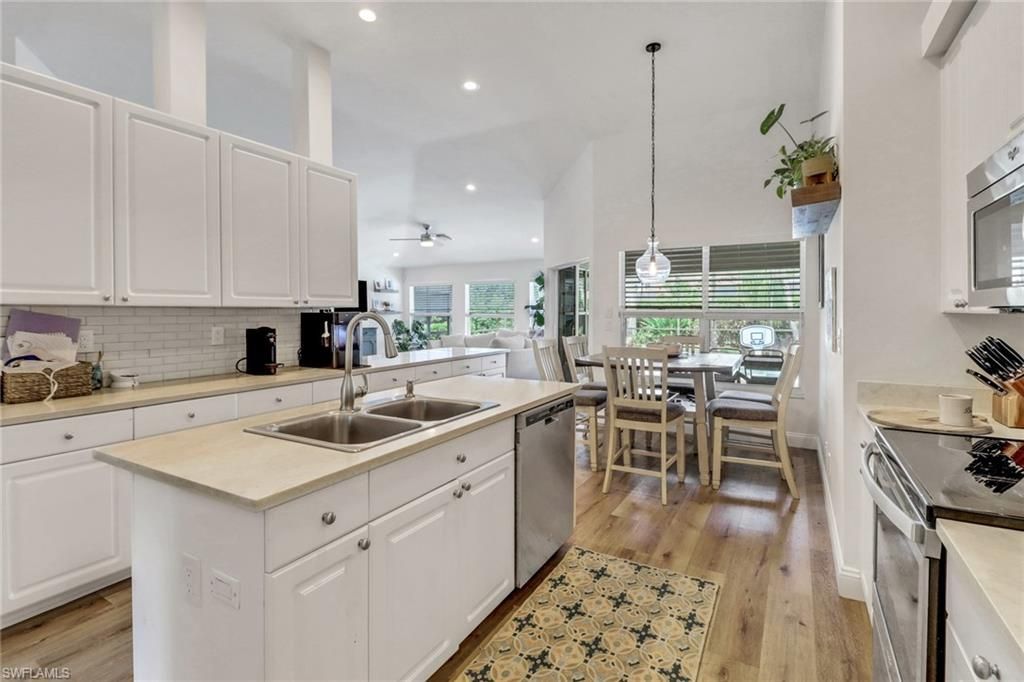 6984 Burnt Sienna Cir , Naples, FL 34109 Photo