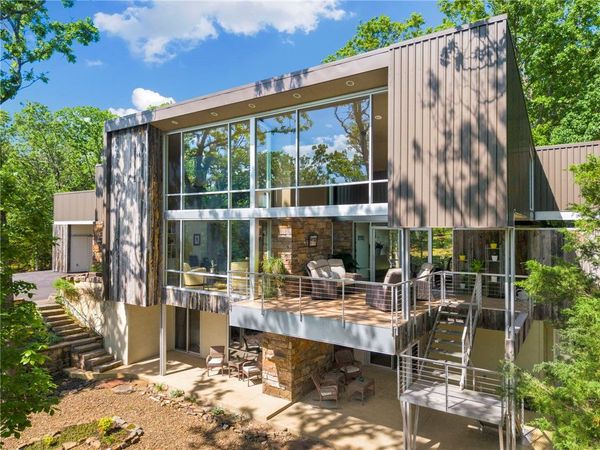 164 S Crossover Road , Fayetteville, AR 72701