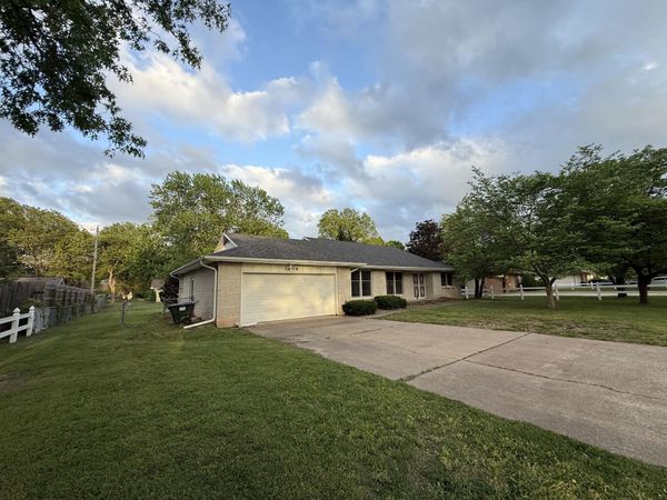 604 S Missouri Street , Marionville, MO 65705