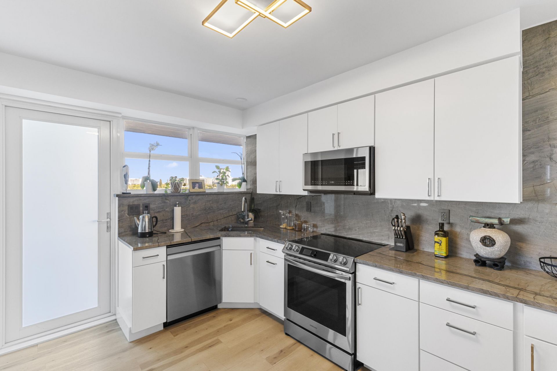 1920 S Ocean Drive, Unit 611, Fort Lauderdale, FL 33316 Photo