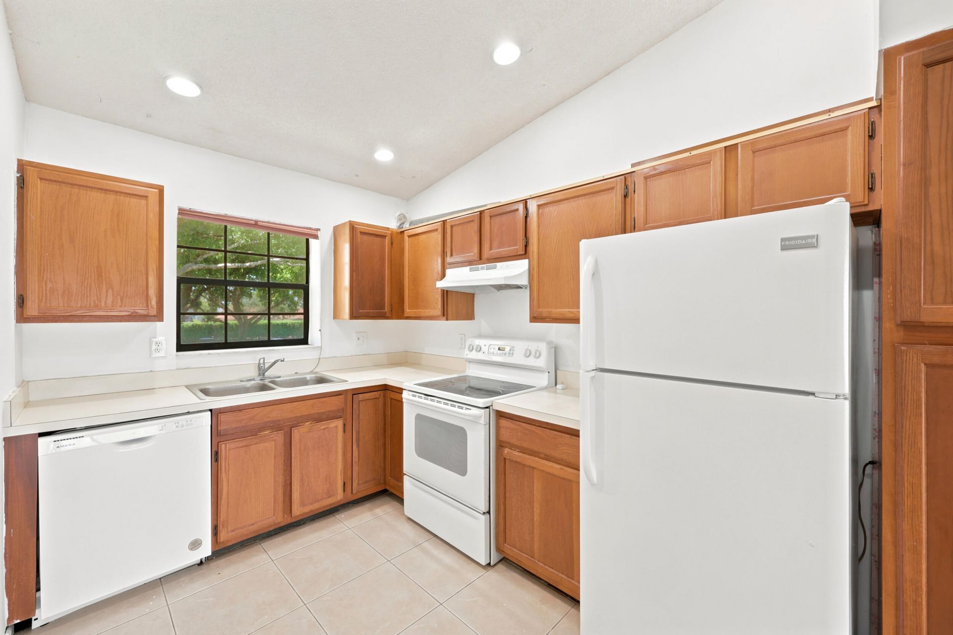 2600 Greenwood Terrace, Unit G201, Boca Raton, FL 33431 Photo