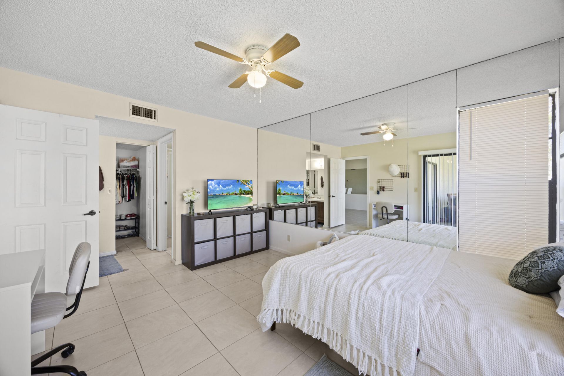2600 Greenwood Terrace, Unit G201, Boca Raton, FL 33431 Photo