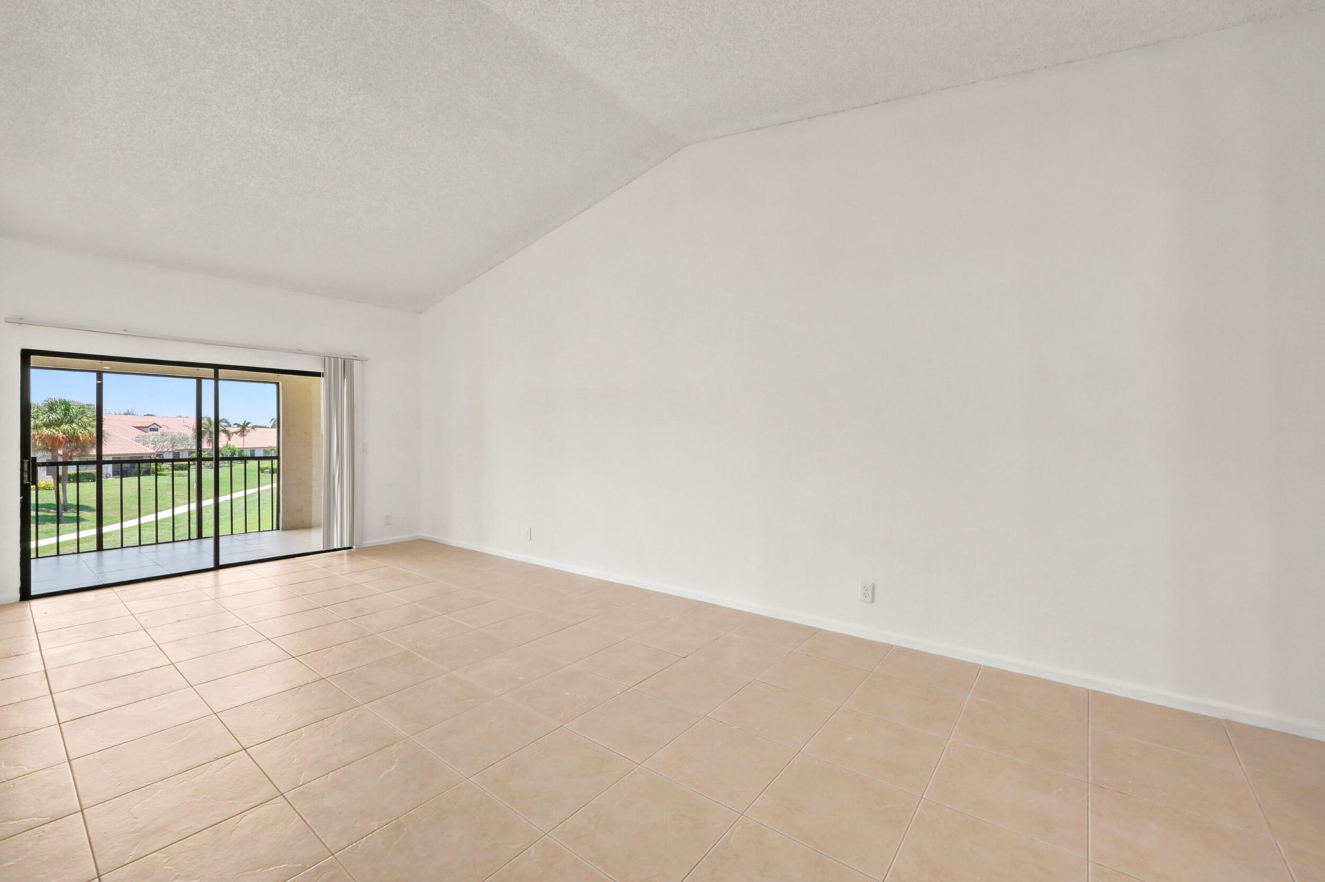 2600 Greenwood Terrace, Unit G201, Boca Raton, FL 33431 Photo