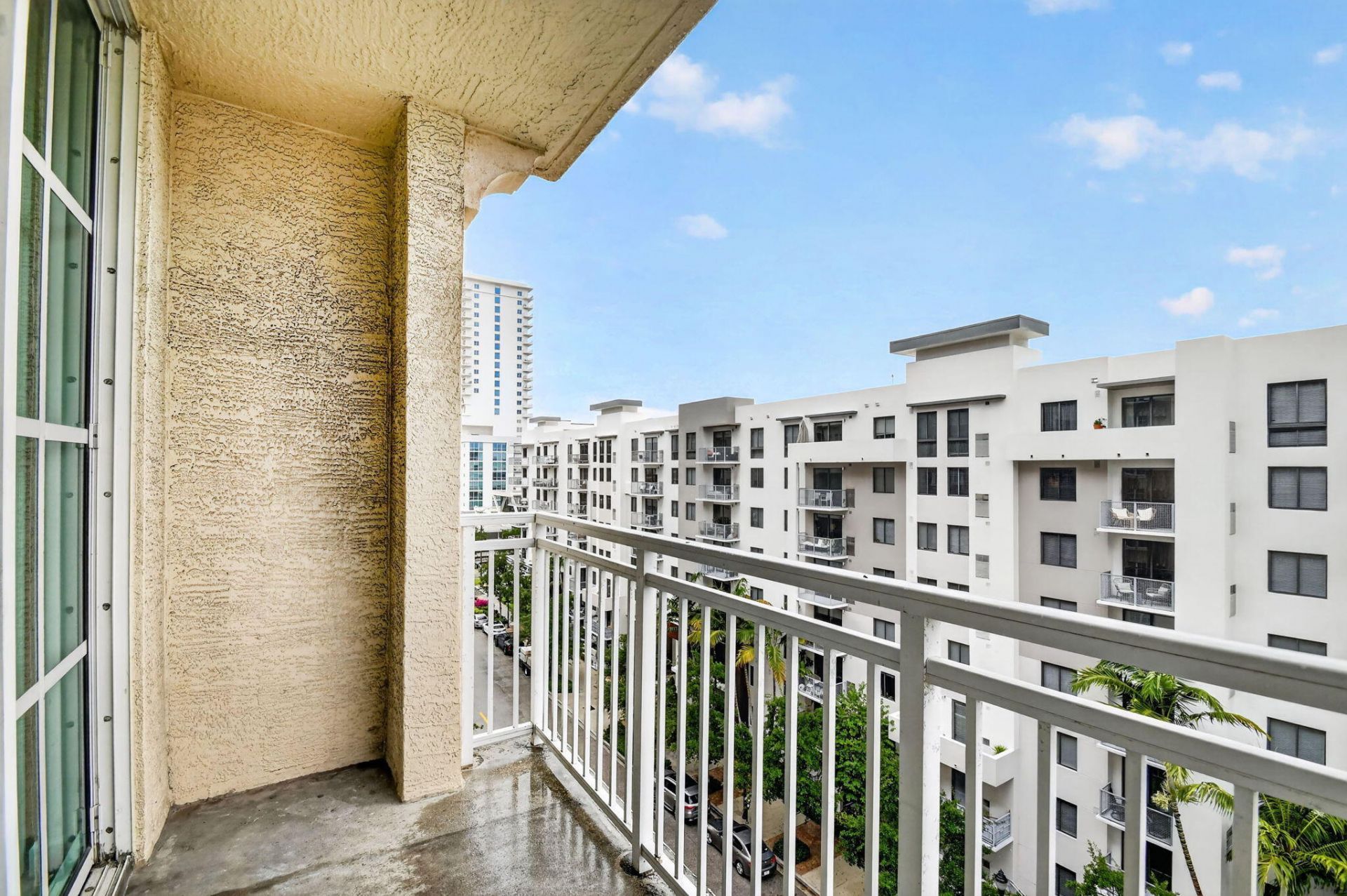 410 Evernia Street, Unit 630, West Palm Beach, FL 33401 Photo