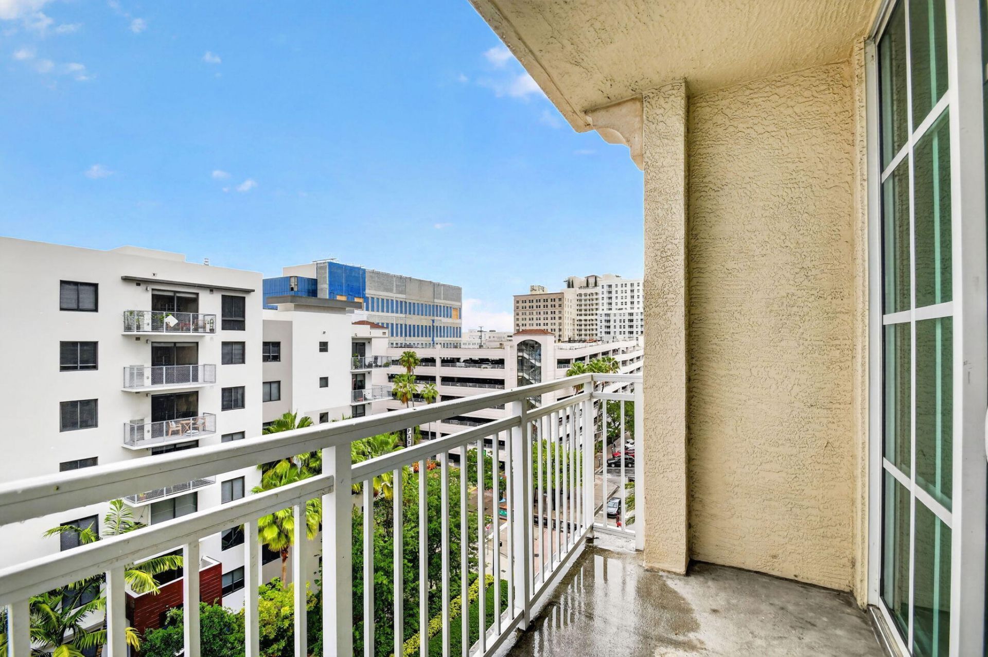 410 Evernia Street, Unit 630, West Palm Beach, FL 33401 Photo