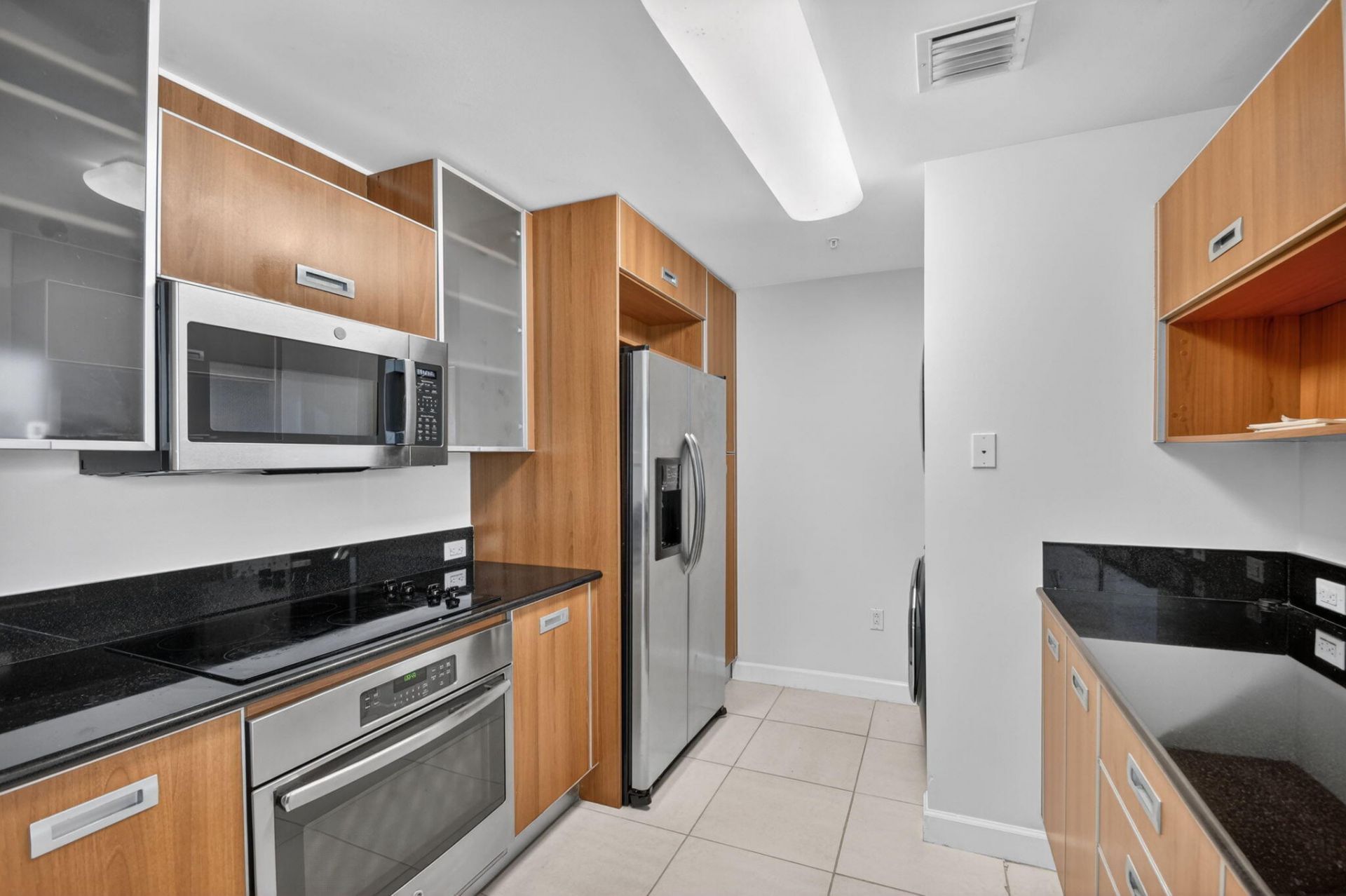 410 Evernia Street, Unit 630, West Palm Beach, FL 33401 Photo