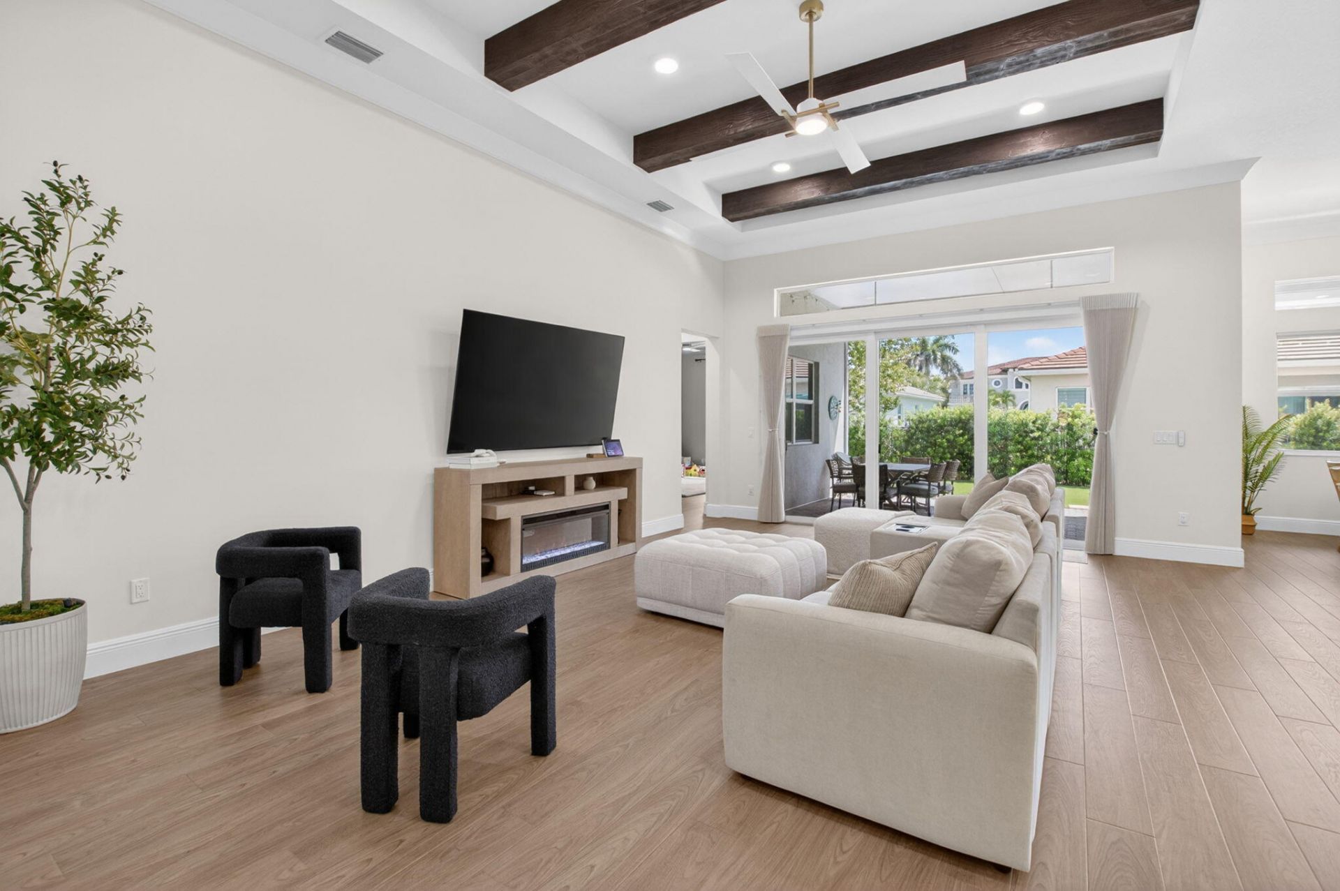 9682 Captiva Circle, Boynton Beach, FL 33437 Photo