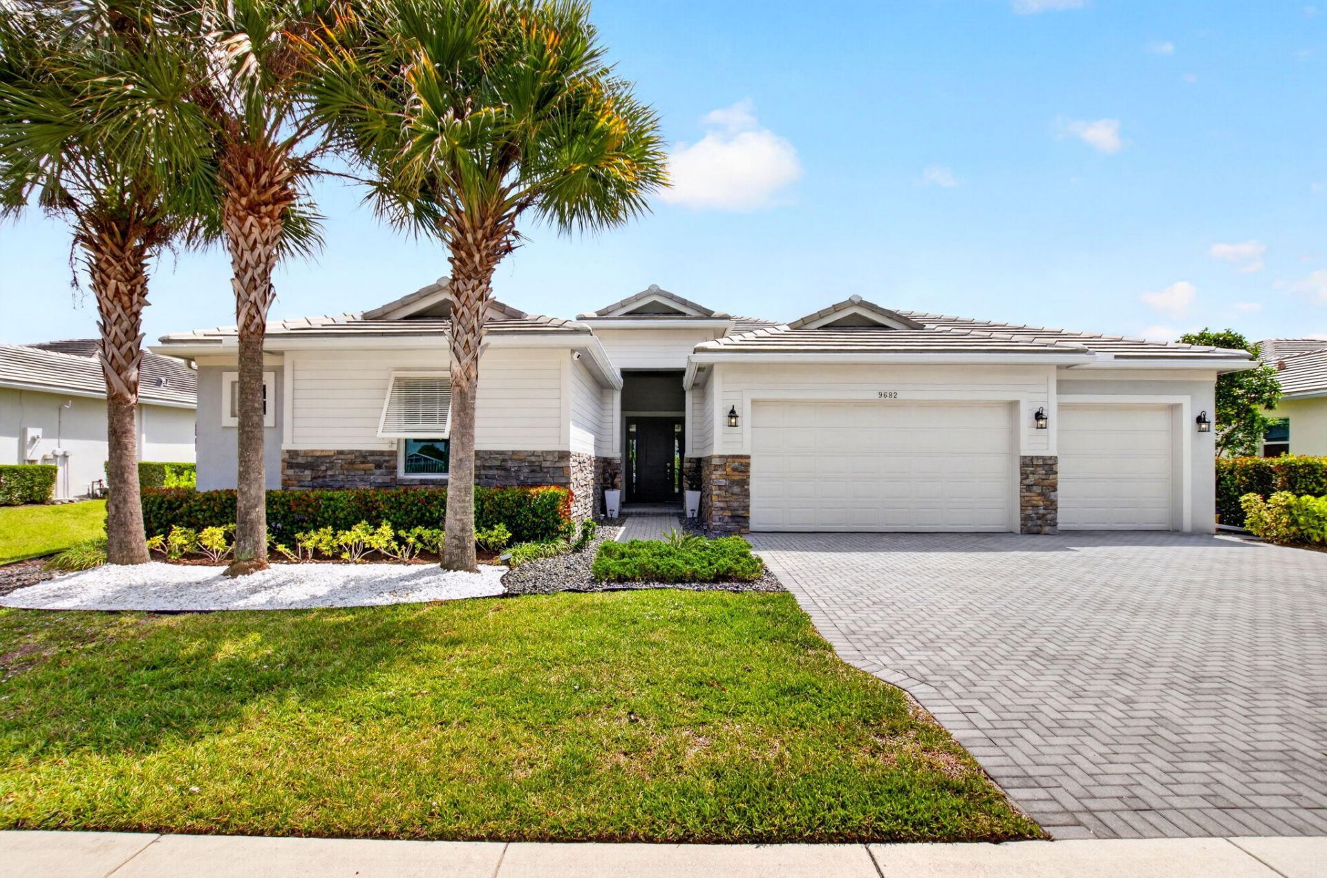 9682 Captiva Circle, Boynton Beach, FL 33437 Photo