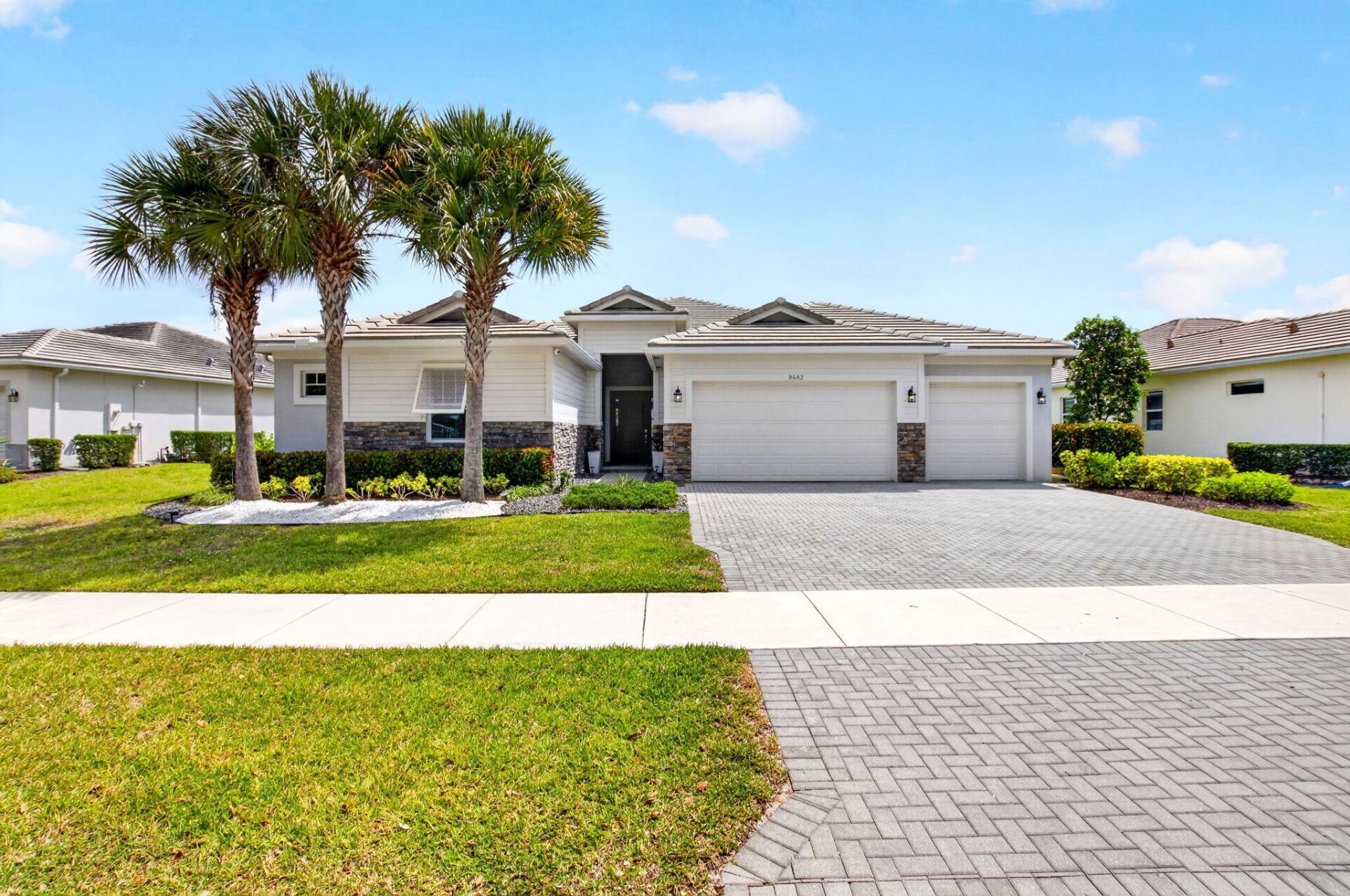 9682 Captiva Circle, Boynton Beach, FL 33437 Photo