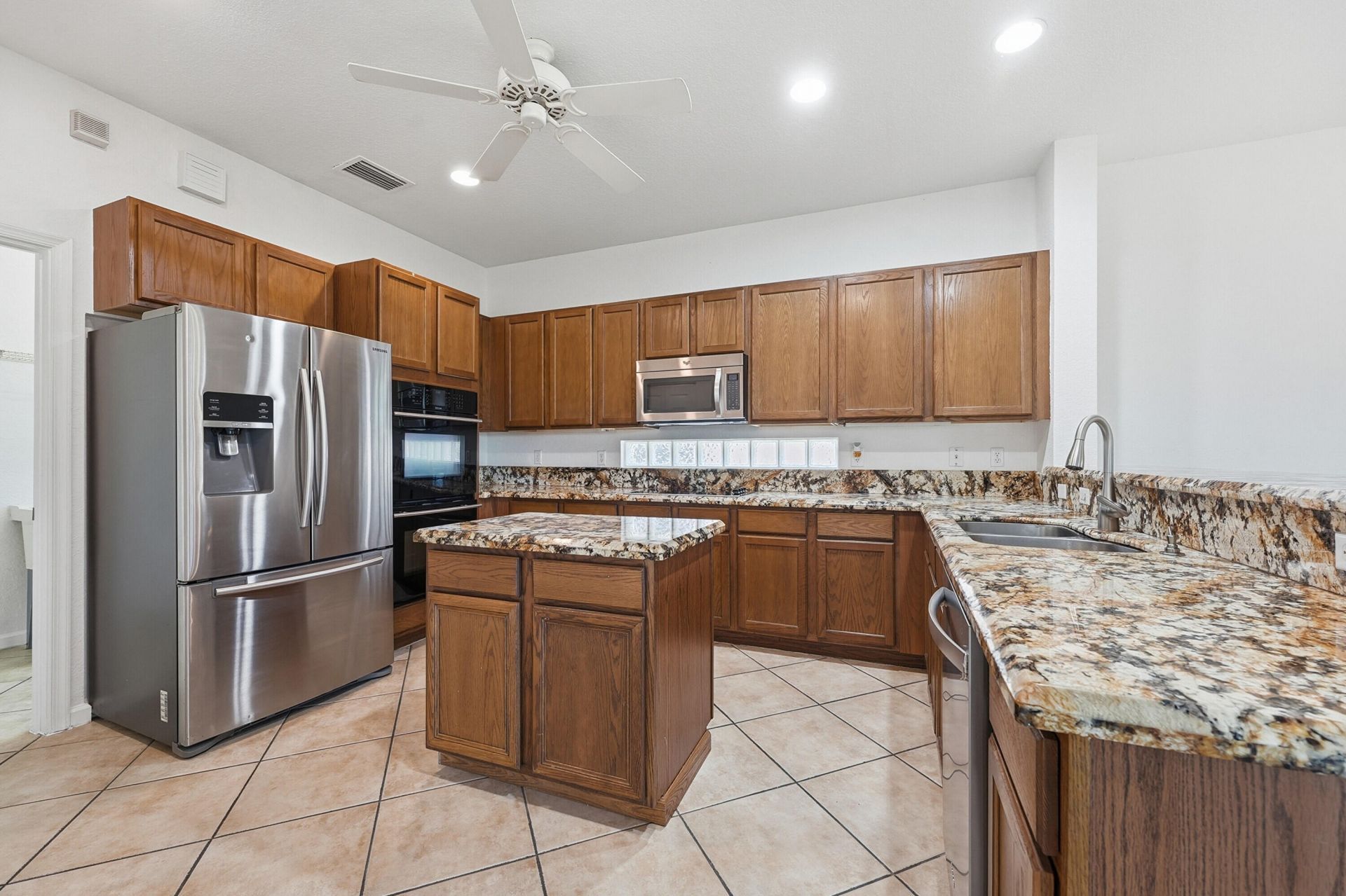 1275 Rosegate Boulevard, Riviera Beach, FL 33404 Photo