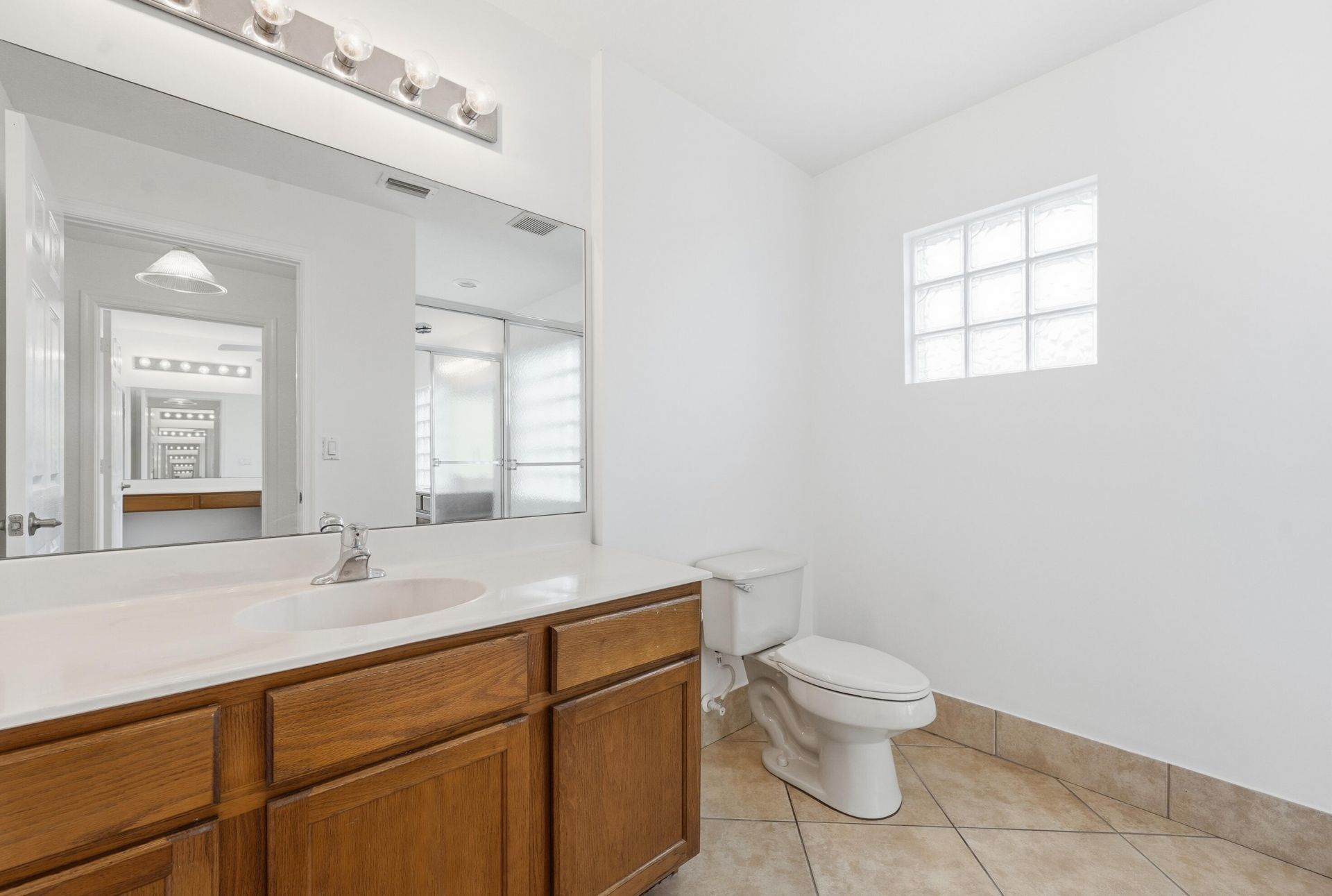 1275 Rosegate Boulevard, Riviera Beach, FL 33404 Photo