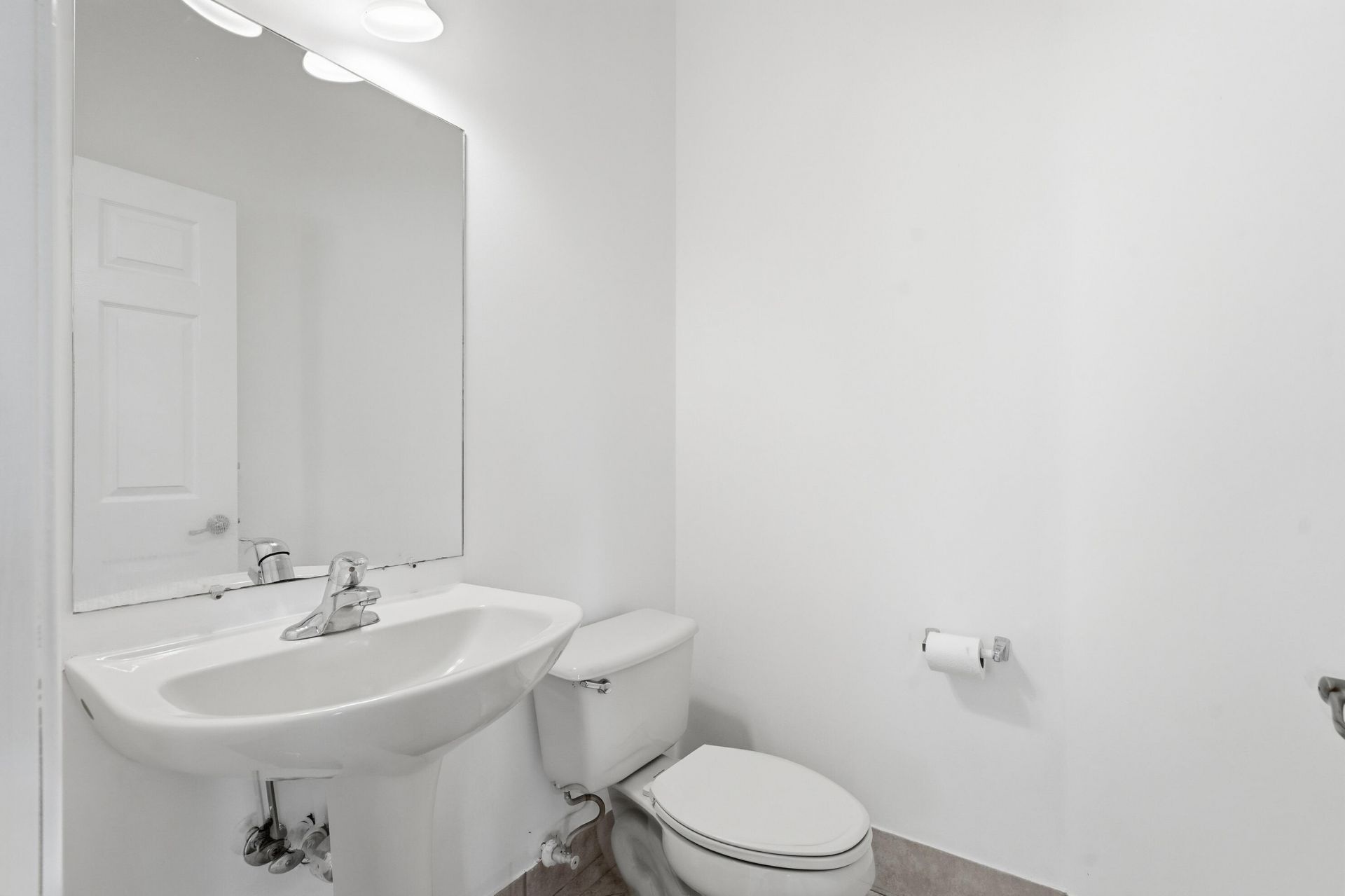 1275 Rosegate Boulevard, Riviera Beach, FL 33404 Photo