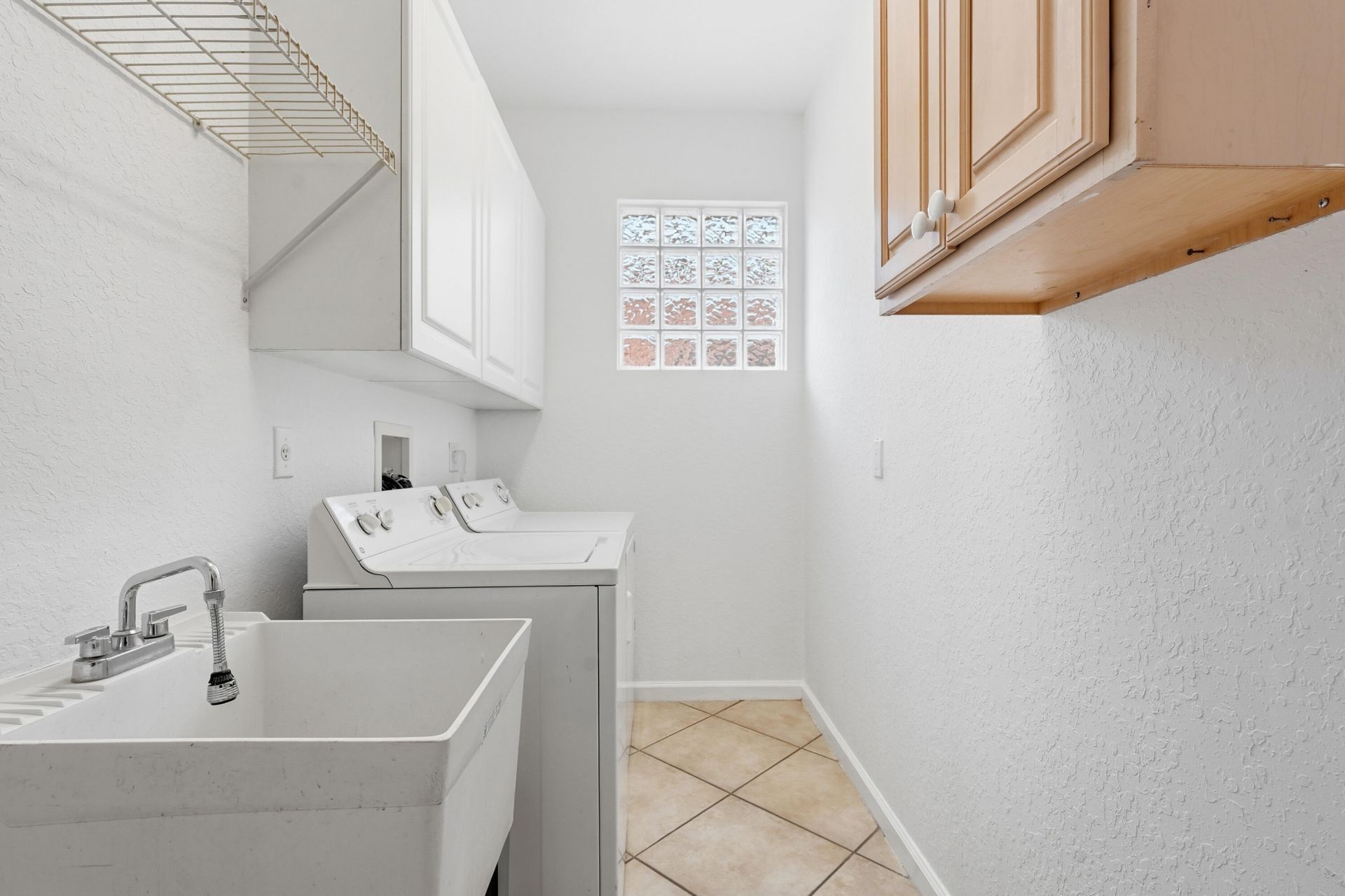 1275 Rosegate Boulevard, Riviera Beach, FL 33404 Photo