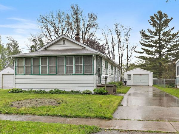 148 Holly Street , DeKalb, IL 60115