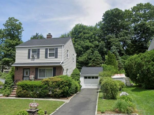 30 Greenvale Circle , White Plains, NY 10607