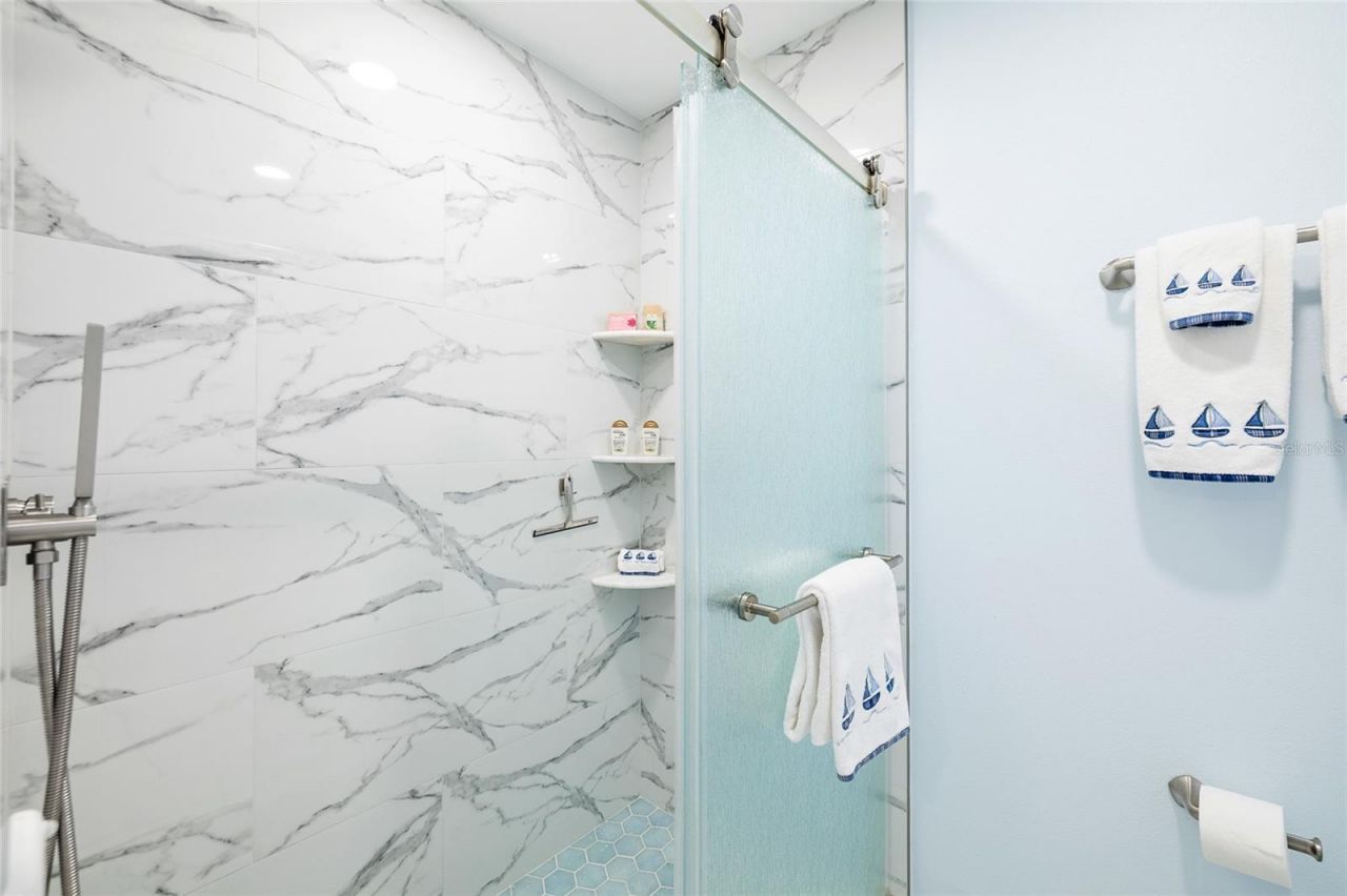 6535 Draw Lane, Unit 85, Sarasota, FL 34238 Photo