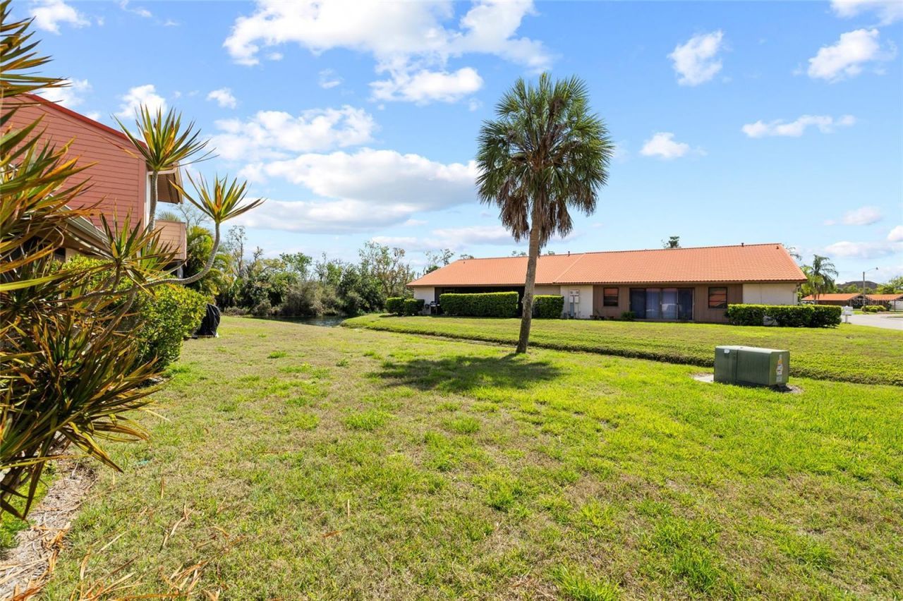 6535 Draw Lane, Unit 85, Sarasota, FL 34238 Photo