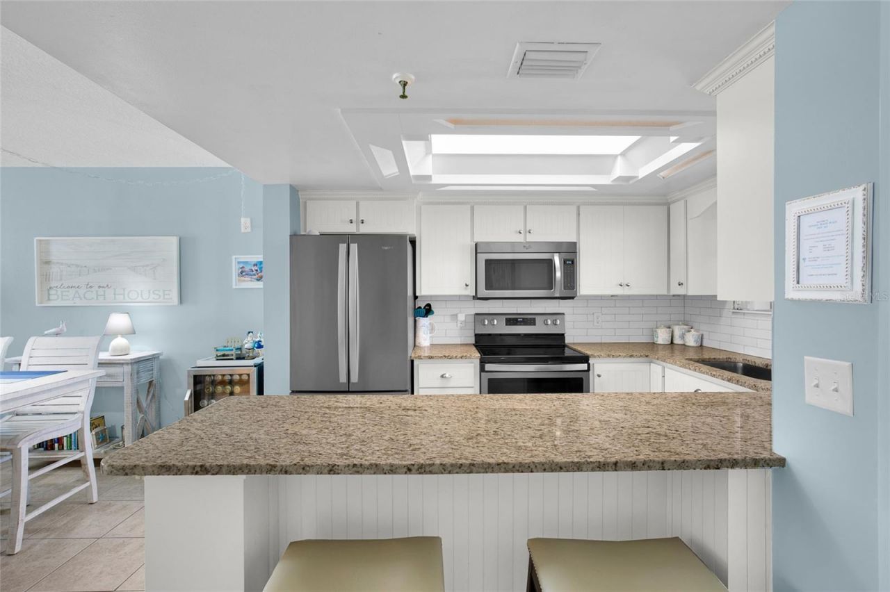 421 S Atlantic Avenue, Unit 302, New Smyrna Beach, FL 32169 Photo