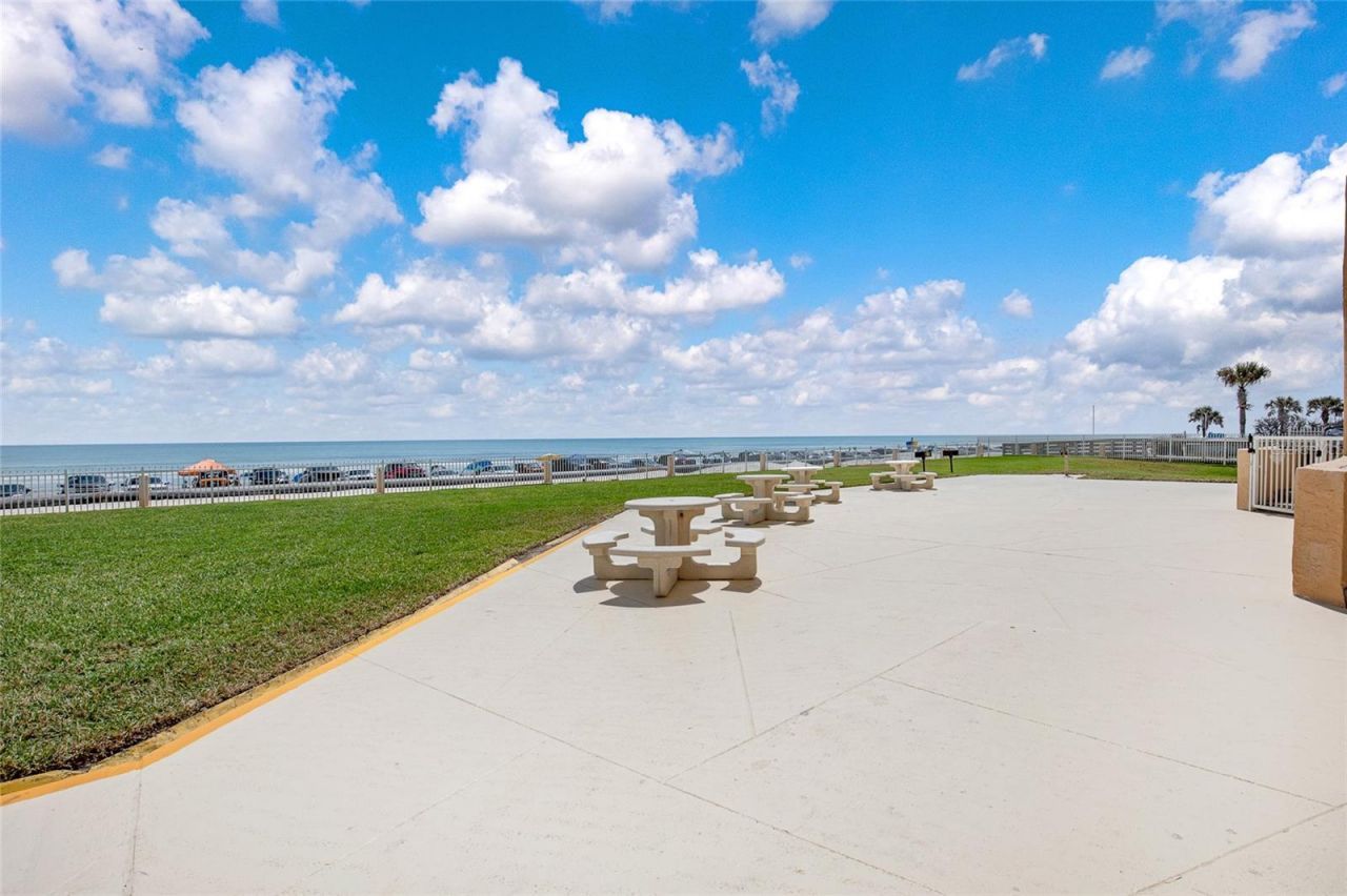 421 S Atlantic Avenue, Unit 302, New Smyrna Beach, FL 32169 Photo