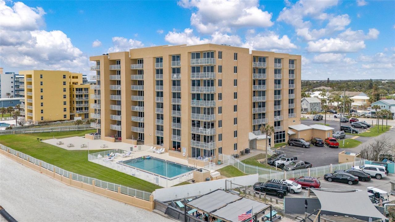 421 S Atlantic Avenue, Unit 302, New Smyrna Beach, FL 32169 Photo