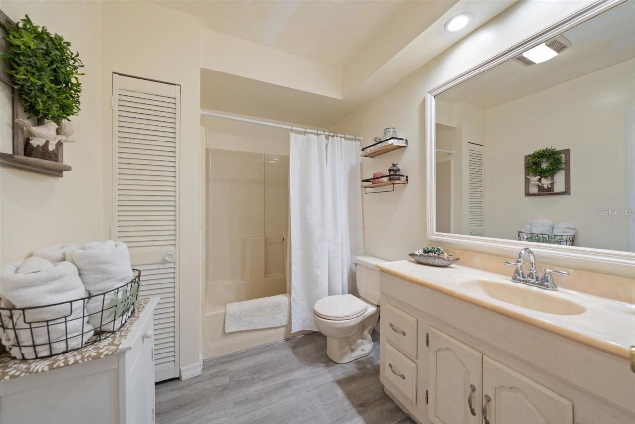 3290 70th Avenue N, Saint Petersburg, FL 33702 Photo