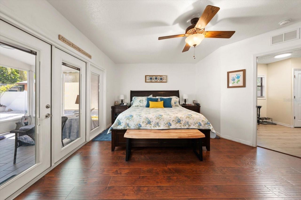 3290 70th Avenue N, Saint Petersburg, FL 33702 Photo