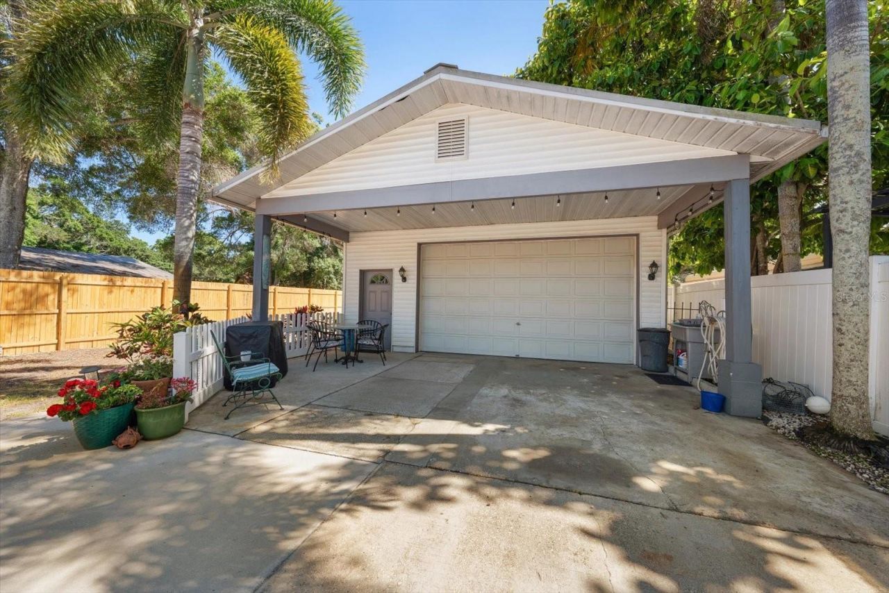 3290 70th Avenue N, Saint Petersburg, FL 33702 Photo