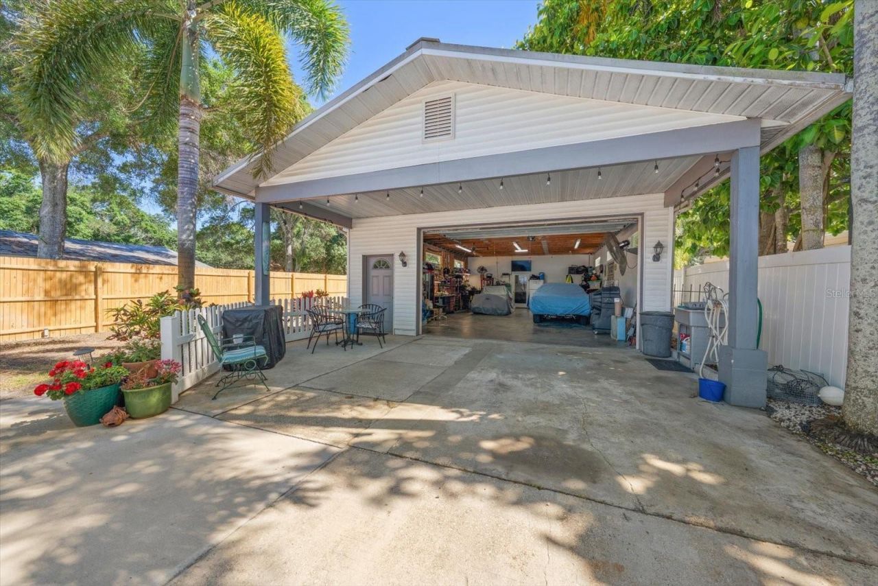 3290 70th Avenue N, Saint Petersburg, FL 33702 Photo