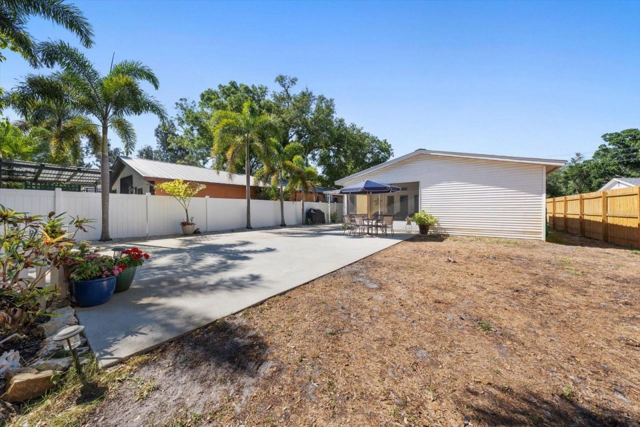3290 70th Avenue N, Saint Petersburg, FL 33702 Photo