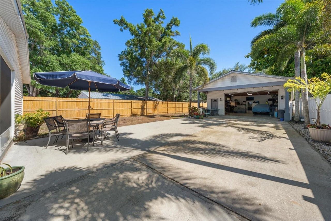 3290 70th Avenue N, Saint Petersburg, FL 33702 Photo