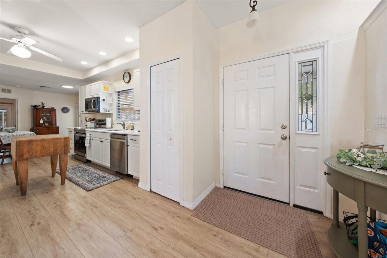 3290 70th Avenue N, Saint Petersburg, FL 33702 Photo