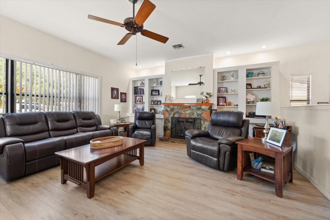 3290 70th Avenue N, Saint Petersburg, FL 33702 Photo