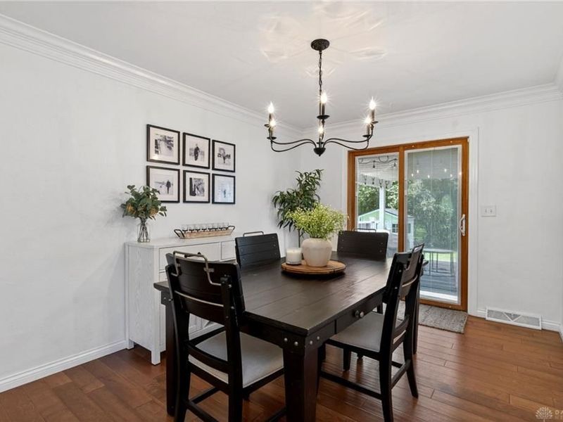 1073 Tralee Trail, Beavercreek, OH 45430 Photo 11