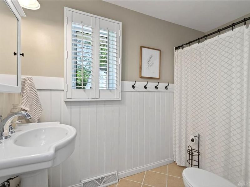 1073 Tralee Trail, Beavercreek, OH 45430 Photo 19