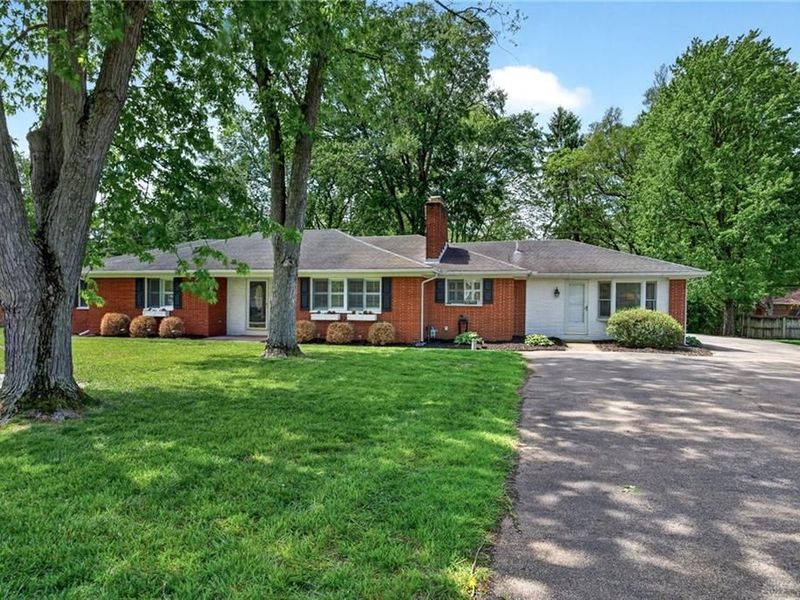 1073 Tralee Trail, Beavercreek, OH 45430 Photo 2