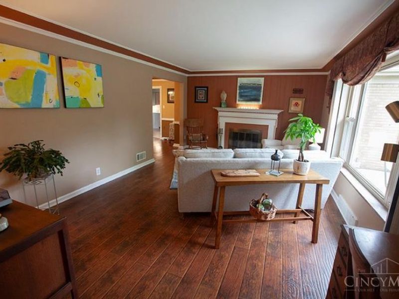 2795 Westbrook Drive, Cincinnati, OH 45211 Photo 3