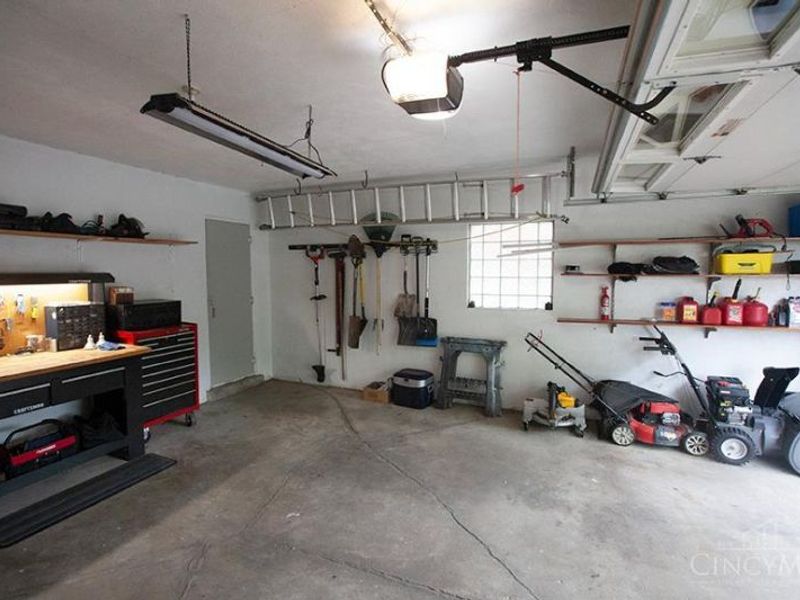 2795 Westbrook Drive, Cincinnati, OH 45211 Photo 31