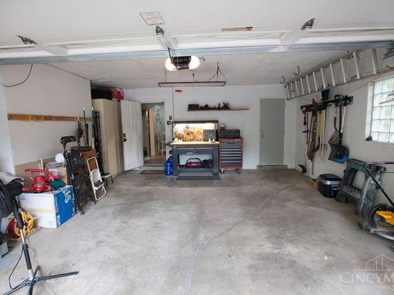 2795 Westbrook Drive, Cincinnati, OH 45211 Photo 32