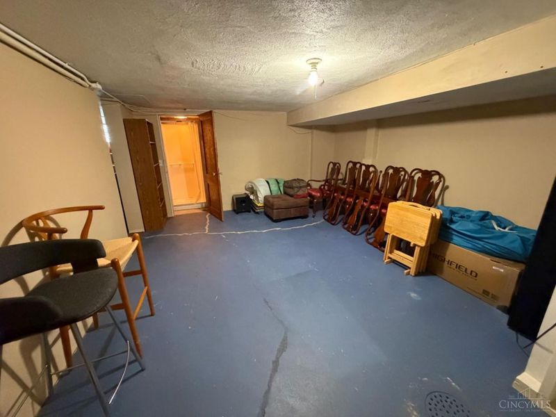 2795 Westbrook Drive, Cincinnati, OH 45211 Photo 35