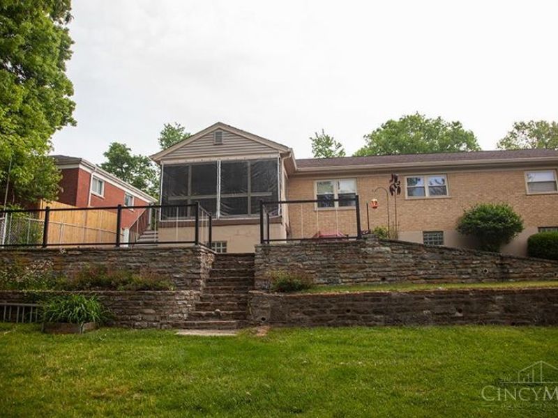2795 Westbrook Drive, Cincinnati, OH 45211 Photo 41