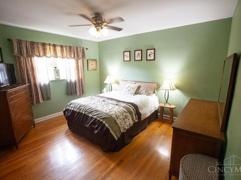 2795 Westbrook Drive, Cincinnati, OH 45211 Photo 9